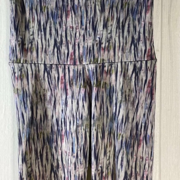 EUC Emily Hsu Pure Barre Women's Watercolor Leggings High Waist SZ M - Picture 3 of 10